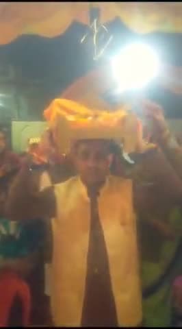 अटल विश्व बंधुत्वेश्वरम मंदिर निर्माण नर किन्नर  चित्रकूट भरत पादुकाओ पर पुष्प वर्षा