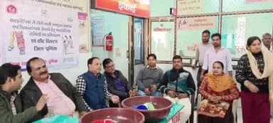 पूर्णिया पूर्व: महेंद्रपुर हेल्थ एंड वेलनेस सेंटर पर 30 फाइलेरिया मरीजों को मिली किट