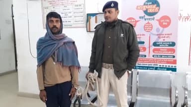 सासाराम: अगरेर थाना की पुलिस ने बारह डीह टोला गांव से चोरी की बाइक के साथ एक अपराधी को किया गिरफ्तार