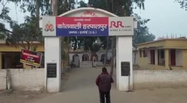 सवायजपुर: खसौरा गांव में घरेलू कलह के चलते वृद्ध ने फांसी लगाकर दी जान, पुलिस ने पोस्टमार्टम को भेजा शव