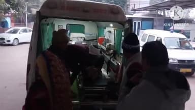 धौलपुर: बाड़ी कस्बे के कायस्थ पाड़ा मौहल्ले में छत पर टहल रहे युवक पर बंदरों ने किया हमला, घायल को जिला अस्पताल में कराया भर्ती