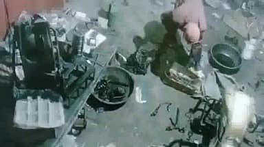 चौथम: सोनवर्षा घाट स्थित मोटर साइकिल गैरेज में चोरी, घटना सीसीटीवी में कैद