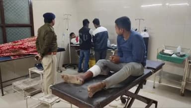 गोरखपुर: बेलीपार थाना क्षेत्र के कुसमौल में लूट के दो आरोपी पुलिस मुठभेड़ में हुए घायल, तीसरा हुआ फरार
