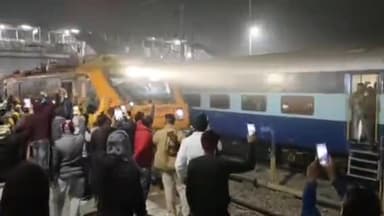 डुमरा: राम की नगरी अयोध्या से अमृत भारत ट्रेन पहुंची सीता की नगरी सीतामढ़ी लोगों ने किया स्वागत