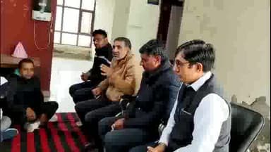 जुलाना: बिजली निगम कार्यालय में एसडीओ ने बिजली कर्मचारियों की ली बैठक