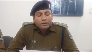 झाझा: सिमुलतला में एक व्यक्ति से हुई लूटपाट में तीन बदमाशों की हुई गिरफ्तारी, सिमुलतला थाना में एसडीपीओ ने किया खुलासा