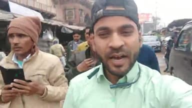 माँ कैला देवी माता का आशीर्वाद लेते हुए