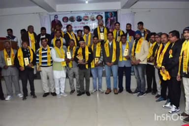 धौलपुर: सेपऊ रोड पर  मेधावी विद्यार्थियों व नवनियुक्त अधिकारी कर्मचारियों को किया सम्मानित