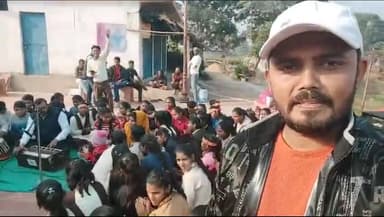 #टिकरी:शैक्षणिक भ्रमण के दौरान मनोरंजन के अदभुत झलकियां PM Shri HSS टिकरी #बघेली_गीत 💐 @sushilsonkar95