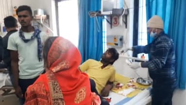 सासाराम: रायपुर चोर गांव में आपसी विवाद को लेकर दो पक्षों में हुई मारपीट, तीन लोग हुए घायल