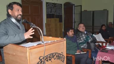 हरदोई: राजकीय इण्टर कालेज सभागार में डीआईओएस ने 138 परीक्षा केन्द्रों के प्रधानाचार्यों की बैठक में दिए आवश्यक निर्देश