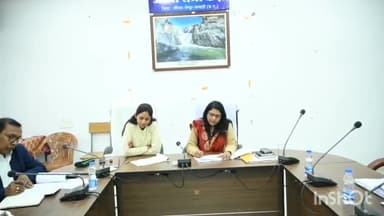 पेण्ड्रा: जीपीएम में कार्य के प्रति लापरवाही बरतने वाले पटवारियों पर करें कड़ी कार्रवाई, कलेक्टर ने दिए निर्देश