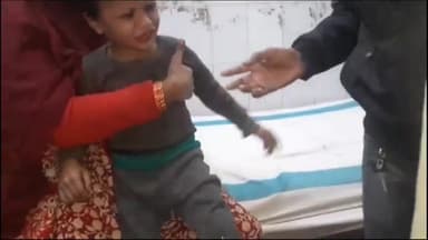 अररिया: समदा गांव के एक बालक ने फल समझकर गलती से खा लिया जहरीला फल तबीयत बिगड़ने पर सदर अस्पताल में भर्ती