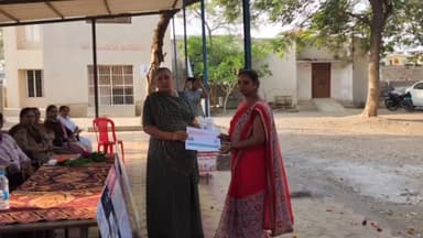 ગોંડલ: દેવચડી ગામે વિકસિત ભારત સંકલ્પ યાત્રાનો કાર્યક્રમ યોજાયો