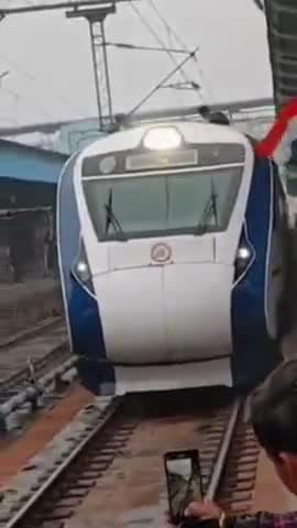 अम्बाला: दिल्ली से कटरा 8 घंटे में पहुंचेगी वंदे भारत एक्सप्रेस ट्रेन, अंबाला, लुधियाना और जम्मू में होगा 2_2 मिनट का स्टॉप