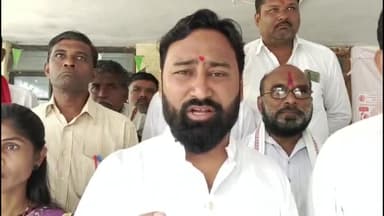 समुद्रपूर: नंदोरी ते कोरा रस्त्यासाठी शनिवारी कोरो चौकात रास्ता रोको आंदोलन : राष्ट्रवादी शरद पवार गटाचे  प्रदेश सरचिटणीस वांदिले