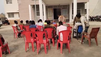 जयसिंहनगर: सीधी थाना परिसर में थाने की सीमाओं के पुनर्निर्धारण को लेकर बैठक का किया गया आयोजन