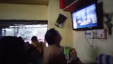 चौमहला कस्बे में चोरों के हौसले बुलंद।शुक्रवार को दिनदहाड़े मुख्य फाटक बाहर  बाजार में दुकानदार शीतल जैन की दुकान से चोर