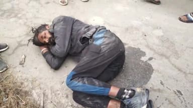 फौजी जोगजीत सिंह राय को लगी चोट अपने ही गाड़ी से फिसल कर गिर गया चुका बाजार के पास