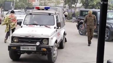 अम्बाला: कुचबंध बस्ती में देवर भाभी के बीच हुई मारपीट, भतीजे ने चाचा के सिर में मारी कुल्हाड़ी, पुलिस लेकर पहुंची शहर के सिविल अस