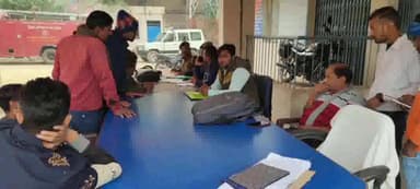 राघोपुर: राघोपुर थाना प्रांगण में पुलिस पदाधिकारी एवं अंचल अधिकारी कर्मियों के मौजूदगी में भूमि विवाद शिविर का किया गया आयोजन