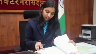 नरसिंहपुर: नवागत कलेक्‍टर श्रीमती शीतला पटले ने कलेक्ट्रेट  पहुंचकर ग्रहण किया पदभार