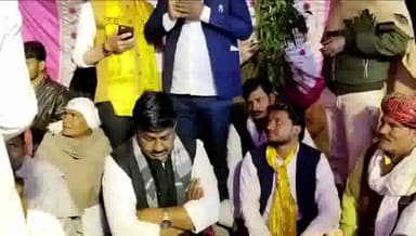 रामगढ़ पचवारा: हरिपुरा में बड़ वाले बालाजी महाराज के मंदिर पर पौषबड़ा महोत्सव में 5 किंवटल सूजी और 5 किंवटल दाल से बनाई गई प्रसादी