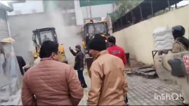 लाडपुरा: शहर के कुन्हाड़ी इलाके के चंचल विहार में UIT अतिक्रमण दस्ते ने अवैध अतिक्रमण को हटाकर रास्ता खुलवाया