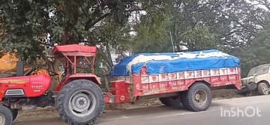 बलरामपुर: खनन अधिकारी ने मानक से अधिक बालू लाद कर जा रही टैक्टर ट्रॉली को कोतवाली देहात में कराया सीज