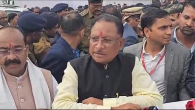 अंबिकापुर: छत्तीसगढ़ के मुख्यमंत्री विष्णु देव साई ने आज पीजी कॉलेज ग्राउंड में पत्रकारों से की बातचीत