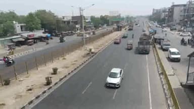 मथुरा: थाना हाईवे के ATV के समीप कार ने सवारियों से भरे टेंपो में मारी टक्कर व 7 लोग घायल, पुलिस ने अस्पताल में कराया भर्ती