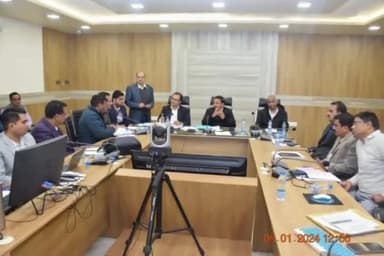 चितरंगी: सीएम हेल्प लाईन में लंबित प्रकरणो का तत्परतासेकराएनिराकरणकलेक्टरटीएलमेंअनुपस्थित सरई सीएमओ को जारी हुआ कारण बताओं नोटिस