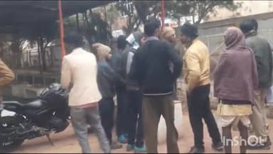 गुना: महुगडा रेलवे स्टेशन के पास पटरी पर मिले थे दो लोगो के शव, इंजन से टकराने से हुई मौत, जिला अस्पताल में हुआ पोस्टमार्टम