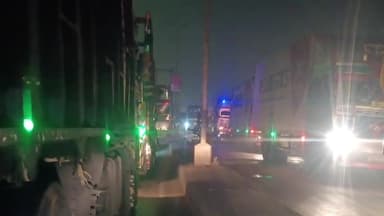 करछना: नैनी लेप्रोसी चौराहे पर नो एंट्री के दौरान समय से पहले छूट जाती है गाड़ियां,दो पहिया वाहन होते हैं हादसे का शिकार