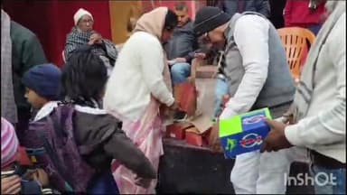 खगड़िया: दान नगर में भाजपा नेत्री ने स्कूली छात्रों के बीच बाटी जूता