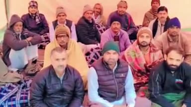 अनूपगढ़: ग्राम पंचायत 20 LM के गांव ढाबा में 8 सूत्रीय मांगों को लेकर ग्रामीणों का धरना 13वें दिन भी जारी