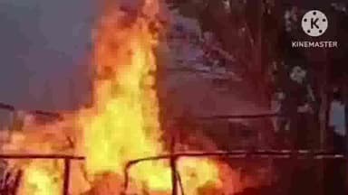 सिधाव: बगहा के रतवल गांव लगी आग एक घर जल कर हुई राख