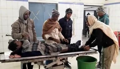 आरा: लूट के दौरान अपराधियों ने साइकिल सवार को मारी गोली; घायल युवक को आरा सदर अस्पताल में कराया गया भर्ती