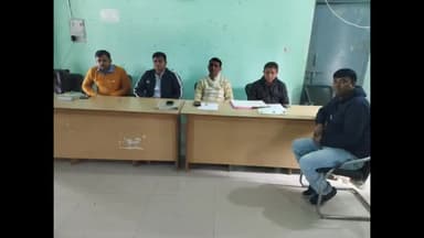 जंदाहा: जंदाहा प्रखंड के उप प्रमुख राकेश कुमार चौधरी अपनी कुर्सी बचाने में हुए असफल