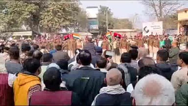 राघोपुर: उपमुख्यमंत्री तेजस्वी यादव ने राघोपुर के रेफरल अस्पताल मोहनपुर का किया औचक निरीक्षण, अधिकारियों को दिए जरूरी निर्देश