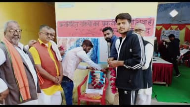 कनवास: पूर्व प्रधानमंत्री लाल बहादुर शास्त्री की पुण्यतिथि पर धुलेट में आयोजित हुआ श्रद्धांजलि कार्यक्रम, जीवनी पर डाला प्रकाश