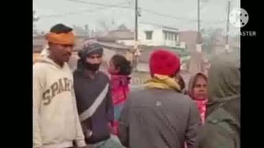 सिधाव: बगहा में PF कटौती के कागजात नहीं मिलने पर सफाई कर्मियों ने सफाई का काम किया बंद, राशि में घालमेल की जताई आशंका