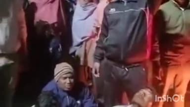 गढ़वा: फरठिया के मुखिया प्रतिनिधि की गिरफ्तारी को लेकर ग्रामीणों ने किया फरठिया मोड़ जाम