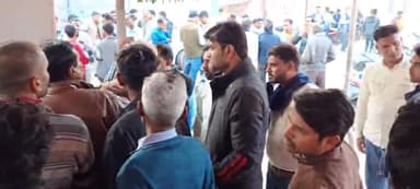 टीकमगढ़: नैगुवां गांव में शख्स की आपसी रंजिश के चलते गोली मार कर की गई हत्त्या, आरोपी फरार सूचना के बाद पुलिस मौके पर पहुंची