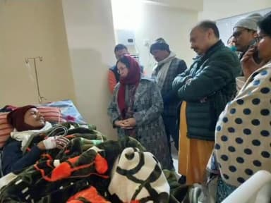 उदवंत नगर: जख्मी बीजेपी नेता से मिलने आरा एक अस्पताल में पहुची पूर्व सांसद मीना सिंह