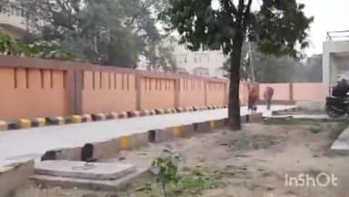 देेेवरिया: औरा चौरी के पास रेलवे ट्रैक पर मिला बिना सिर का शव, पुलिस ने पोस्टमार्टम के लिए भेजा