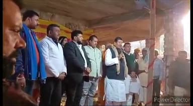 कहरा: कारू खिरहरी हाल्ट के 21 वें स्थापना दिवस कार्यक्रम का सांसद दिनेश चंद्र यादव ने फीता काटकर किया उद्घाटन