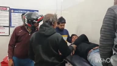 टीकमगढ़: जिला अस्पताल के बाहर कांति निवासी शख्स ने पी हेयर डाई, स्थानीय लोगों ने पहुंचाया जिला अस्पताल उपचार जारी