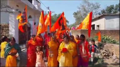 हज़ारीबाग: वार्ड नंबर 33 सिरसी में सनातनी राम भक्तों द्वारा गाजे-बाजे के साथ निकाली गई कलश यात्रा