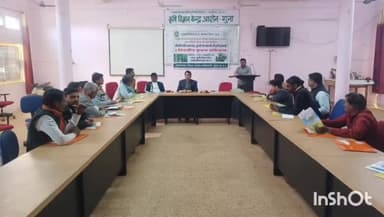 आरोन: राष्ट्रीय औषधि पादप बोर्ड नई दिल्ली आयुष विभाग एमपी के द्वारा कृषि विज्ञान केंद्र आरोन मे किया 2 दिवसीय प्रशिक्षण आयोजित